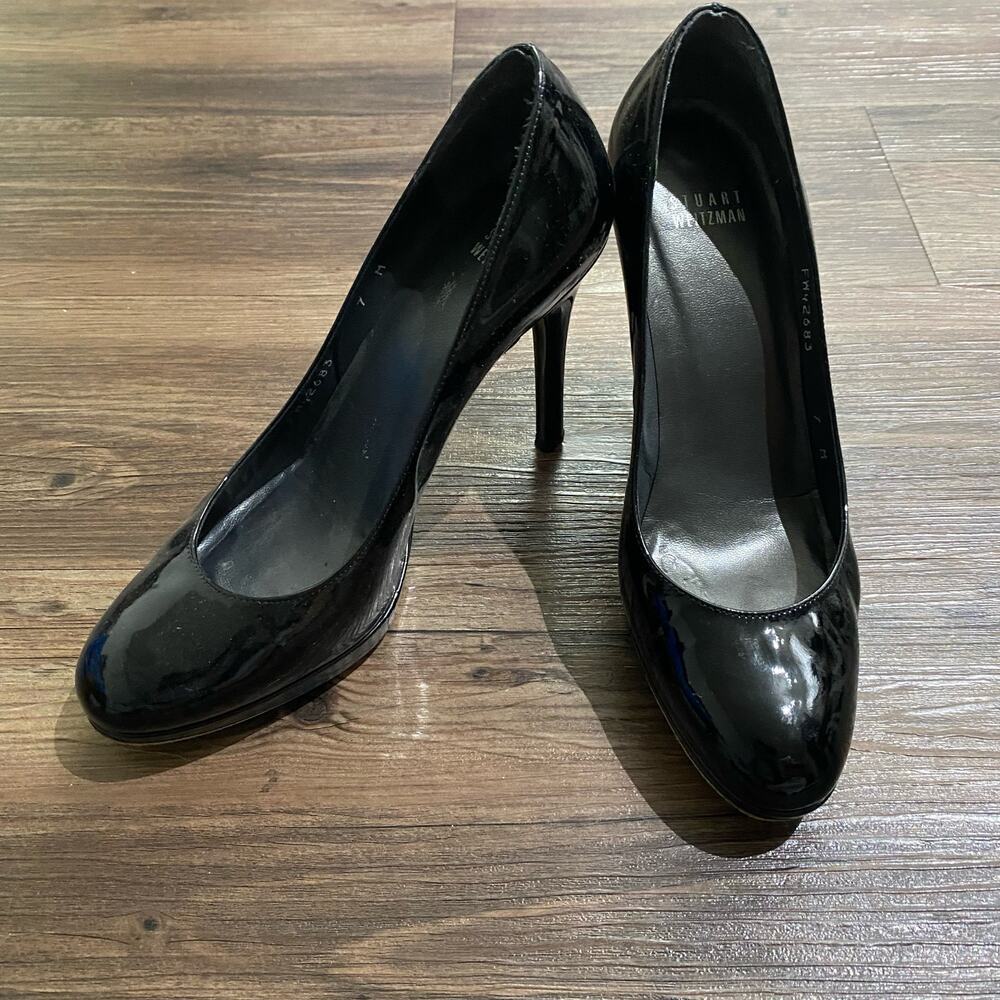 Stuart Weitzman sz 7 patent leather heels
